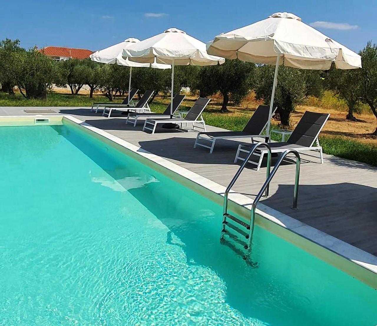 סארטי Eleonas Suites מראה חיצוני תמונה