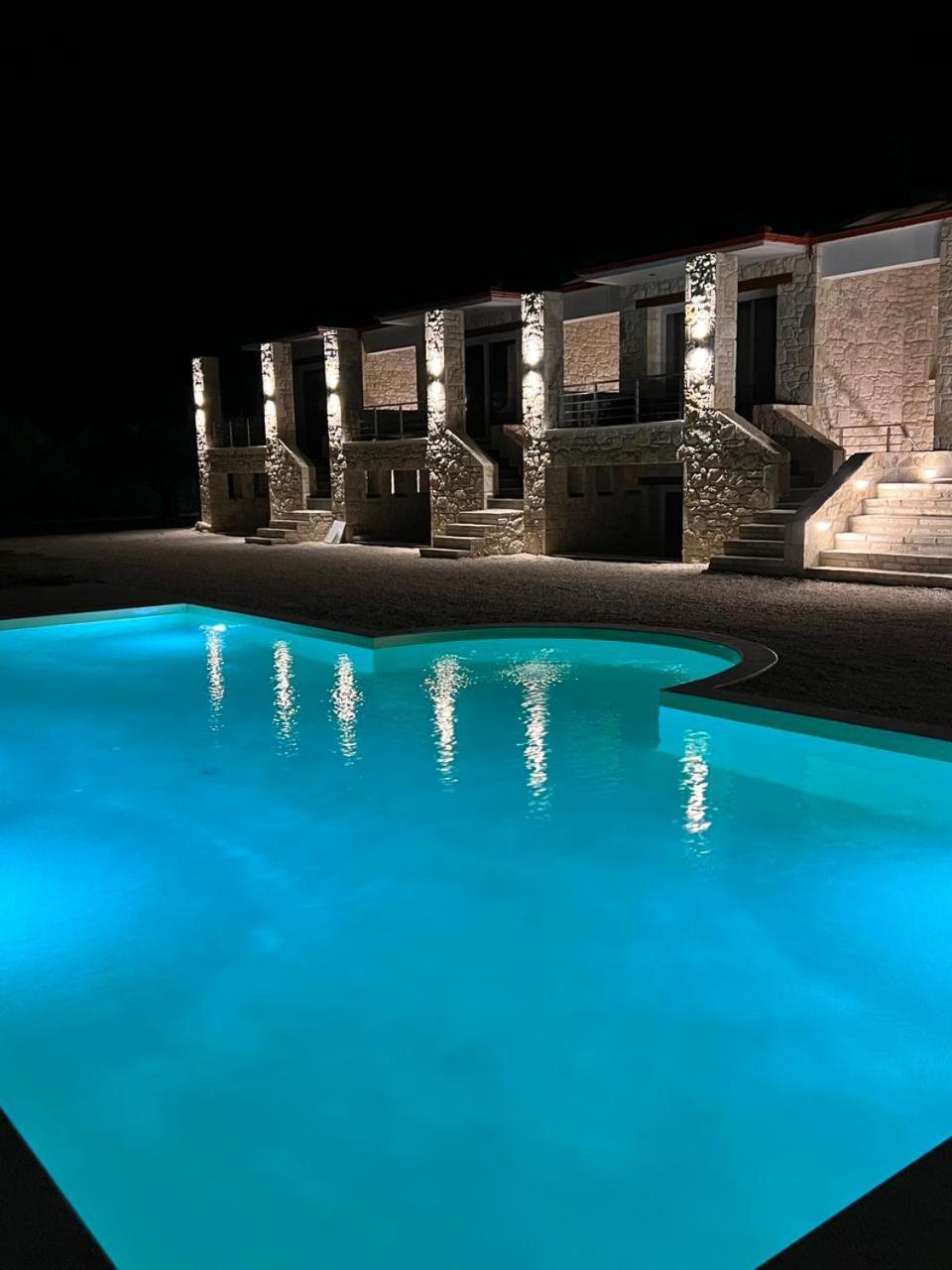סארטי Eleonas Suites מראה חיצוני תמונה